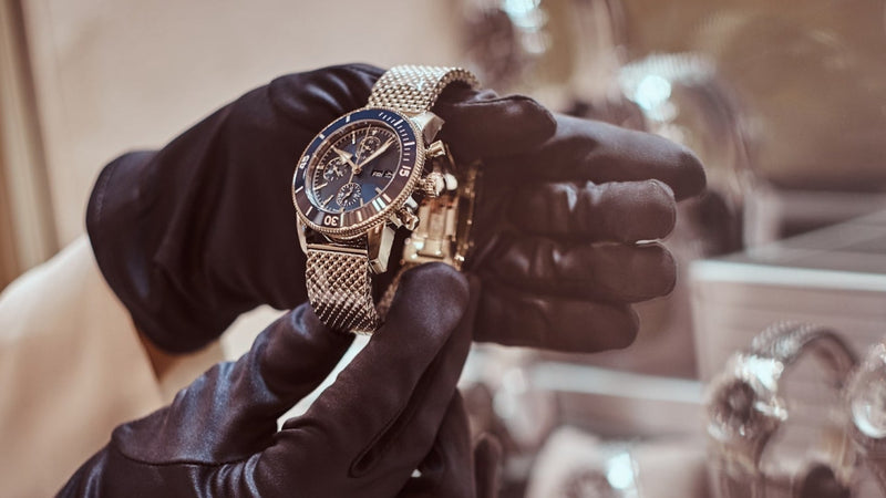 Top Features to Look for in a Luxury Watch: The Ultimate Guide to Smart Buying