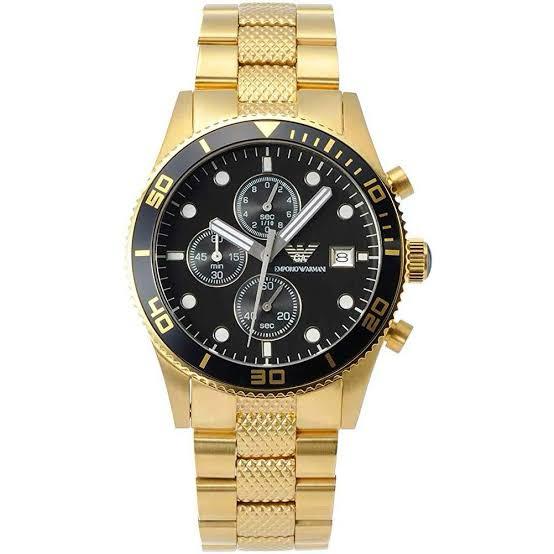 Gold Classic Wrist Watch for Men in Ghana