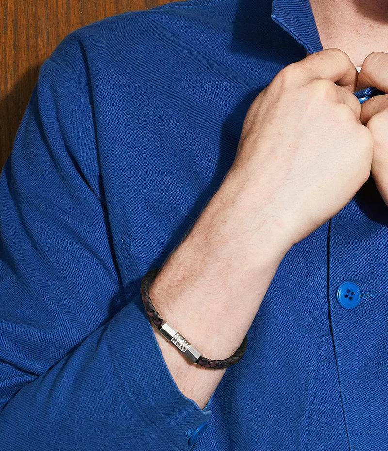 JF04918040 Machine Knurled Texture Leather and Stainless Steel Station Bracelet